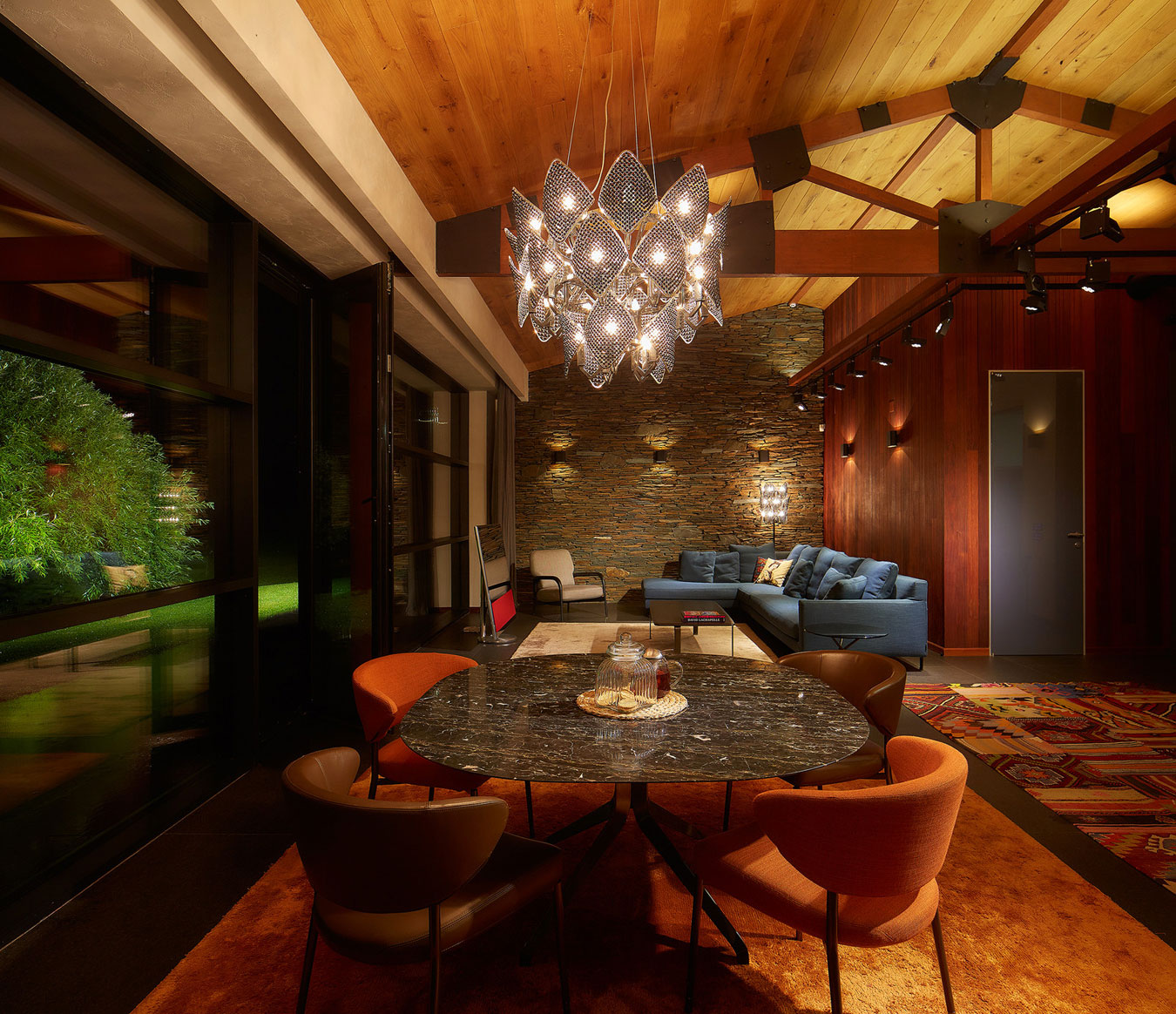 An Elegant Contemporary House by the River in Yekaterinburg, Russia by Dmitry Pozarenko (31)