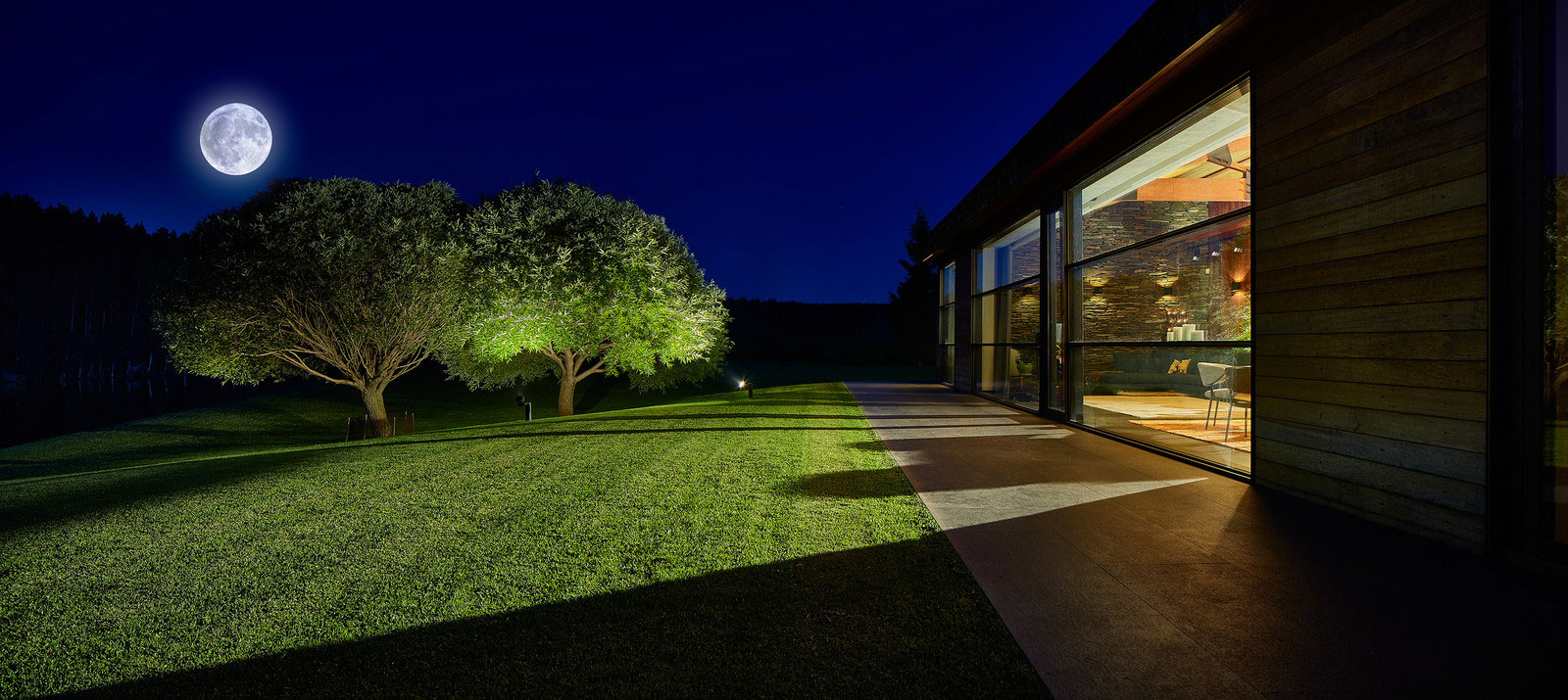An Elegant Contemporary House by the River in Yekaterinburg, Russia by Dmitry Pozarenko (32)