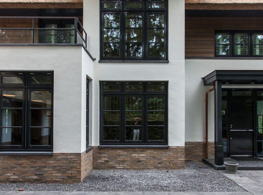 An Elegant Contemporary Villa in the Forests of Naarden, The Netherlands by DENOLDERVLEUGELS Architects & Associates (5)