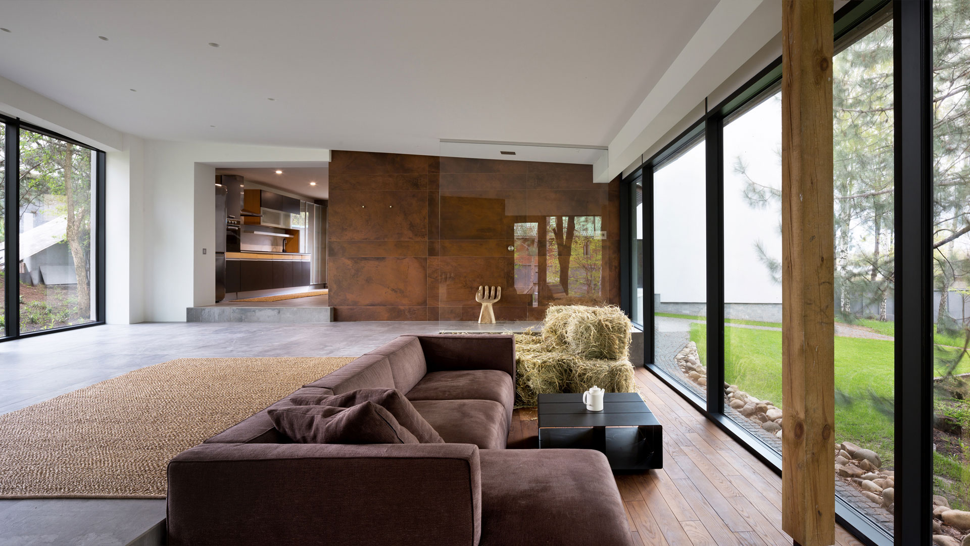 An Elegant Home with Cantilevered Staircase on the Picturesque Banks of the River in Dnipropetrovsk by Azovskiy & Pahomova architects (1)