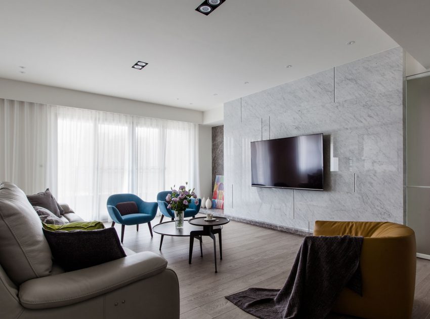 An Elegant House with a Perfect Mix of Classic and Contemporary Touches in Kaohsiung City, Taiwan by PDM (2)
