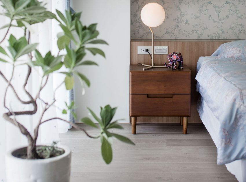 An Elegant House with a Perfect Mix of Classic and Contemporary Touches in Kaohsiung City, Taiwan by PDM (26)