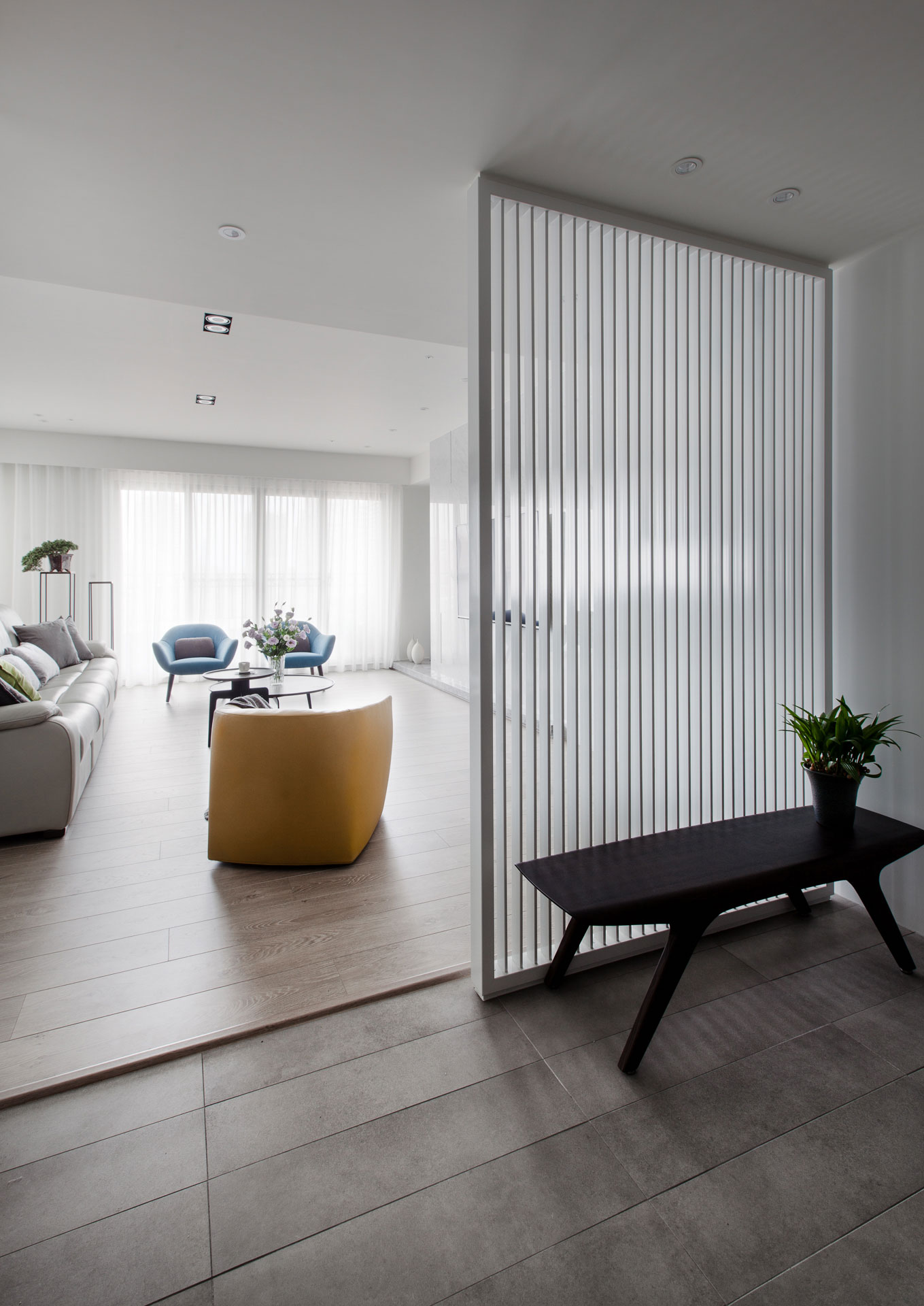 An Elegant House with a Perfect Mix of Classic and Contemporary Touches in Kaohsiung City, Taiwan by PDM (8)