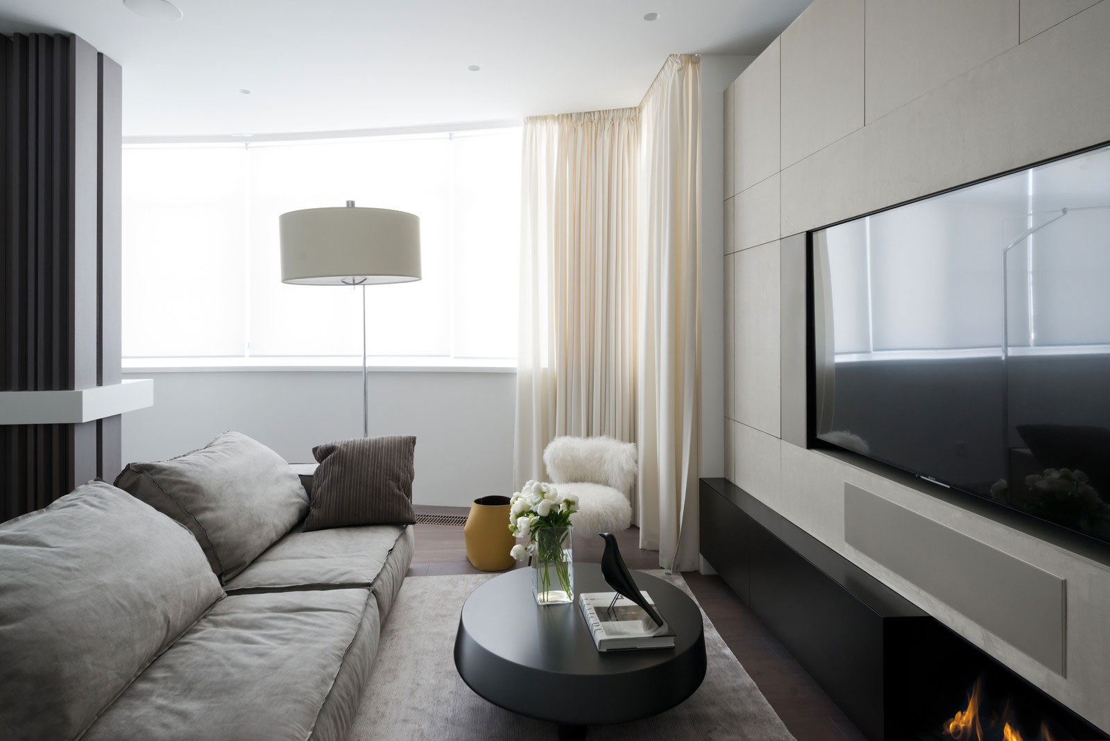 An Elegant Modern Apartment for a Young Family with Two Small Children in Moscow by Alexandra Fedorova (1)