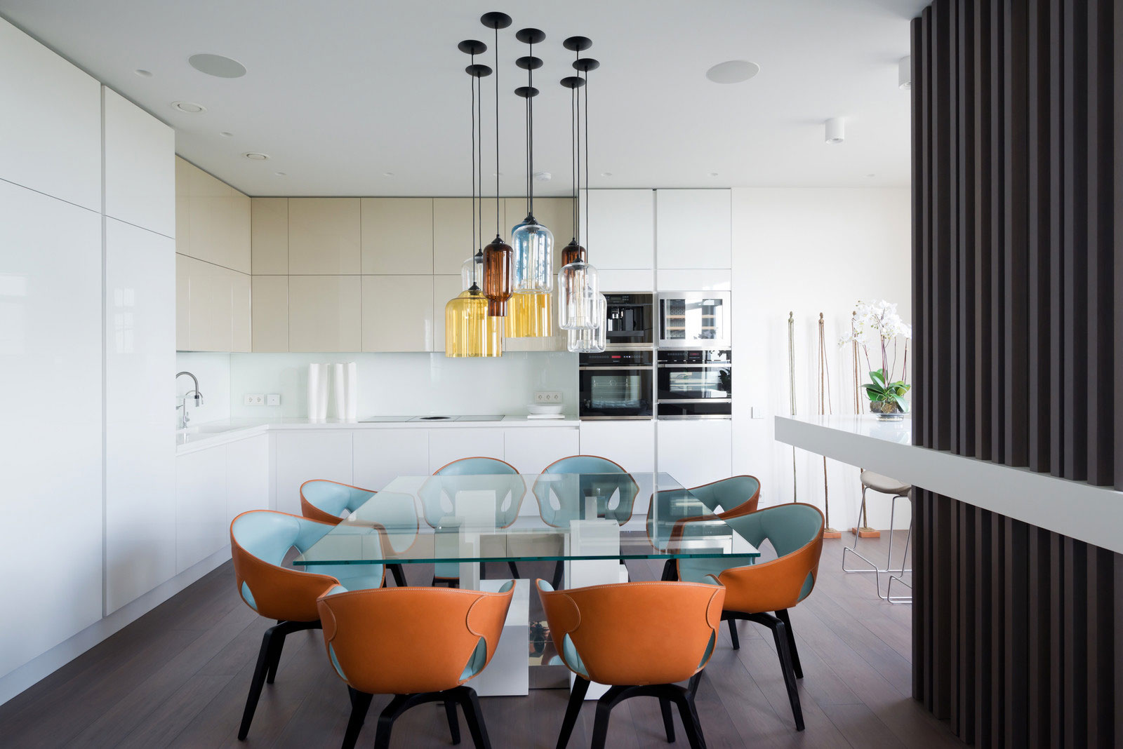 An Elegant Modern Apartment for a Young Family with Two Small Children in Moscow by Alexandra Fedorova (6)