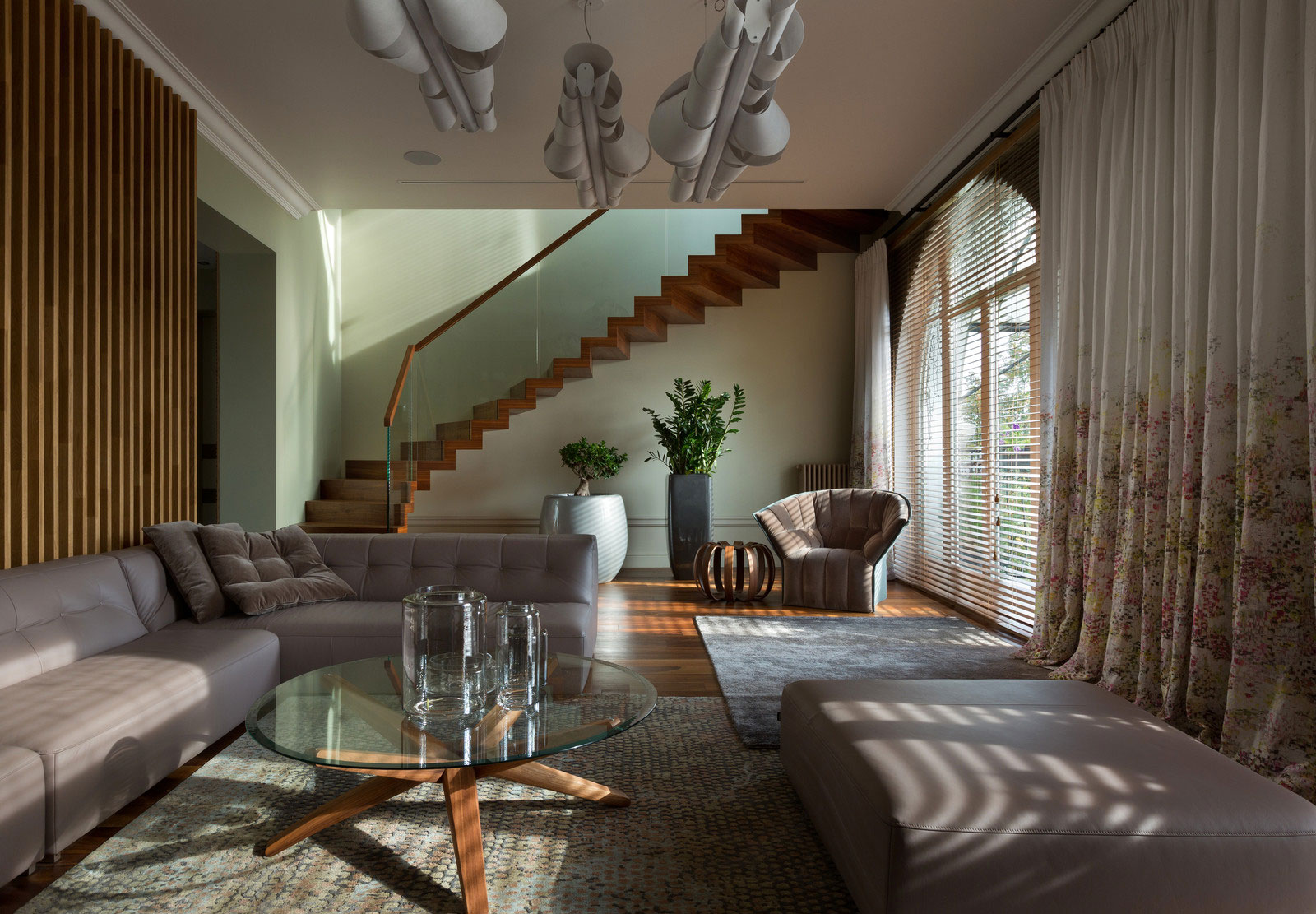 An Elegant Two-Level Apartment Filled with Natural Materials in Kiev, Ukraine by Lera Katasonava (3)
