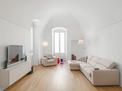 An Elegant and Luminous Home with a White Theme in Puglia, Italy by Salvatore Cannito (1)