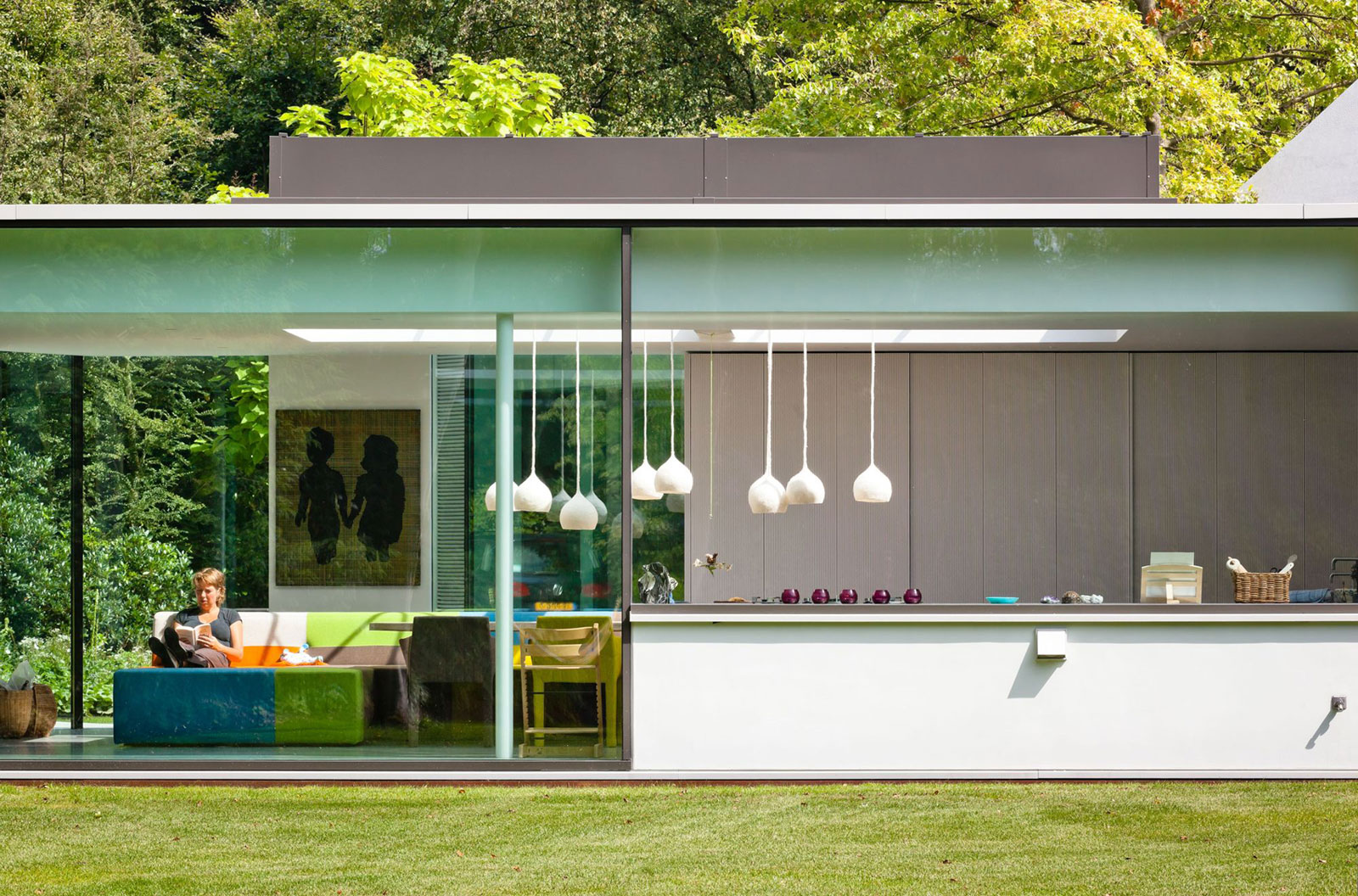 An Old Bungalow Transformed into a Spacious and Light Contemporary House in Hilversum, The Netherlands by Mecanoo (1)
