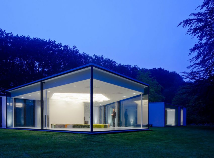 An Old Bungalow Transformed into a Spacious and Light Contemporary House in Hilversum, The Netherlands by Mecanoo (16)