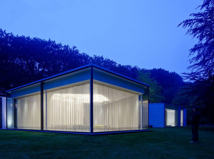 An Old Bungalow Transformed into a Spacious and Light Contemporary House in Hilversum, The Netherlands by Mecanoo (17)