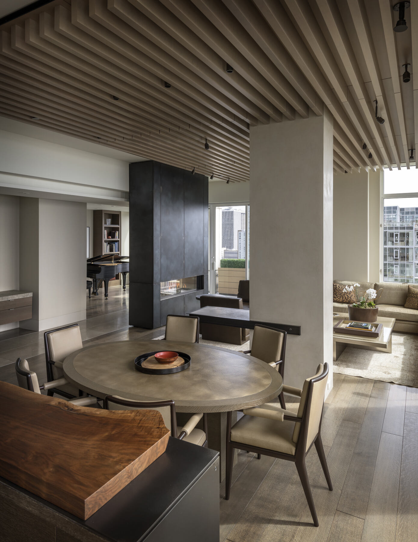 Kor Architects Renovate a Stunning Contemporary Apartment in Seattle, Washington (4)