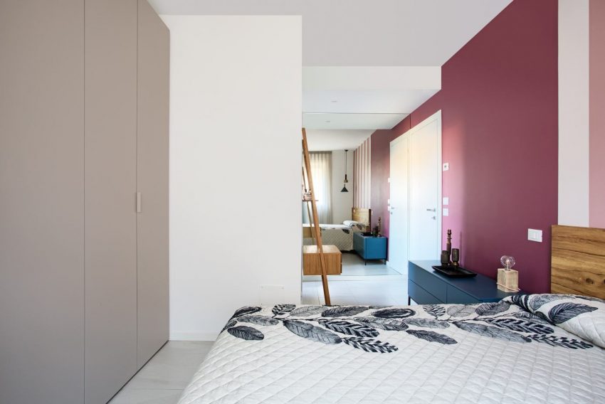 A Sober and Elegant Apartment with Warm and Vibrant Interiors in Bologna, Italy by Mara Magotti Gondoni (18)