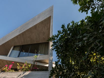 A Striking Modern Brutalist House with Exquisite Details in Ahmedabad, India by The Grid Architects (6)