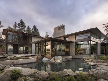 A Stunning Luxury Lakeside Home Filled with Natural Light in Washington, USA by Kor Architects (1)