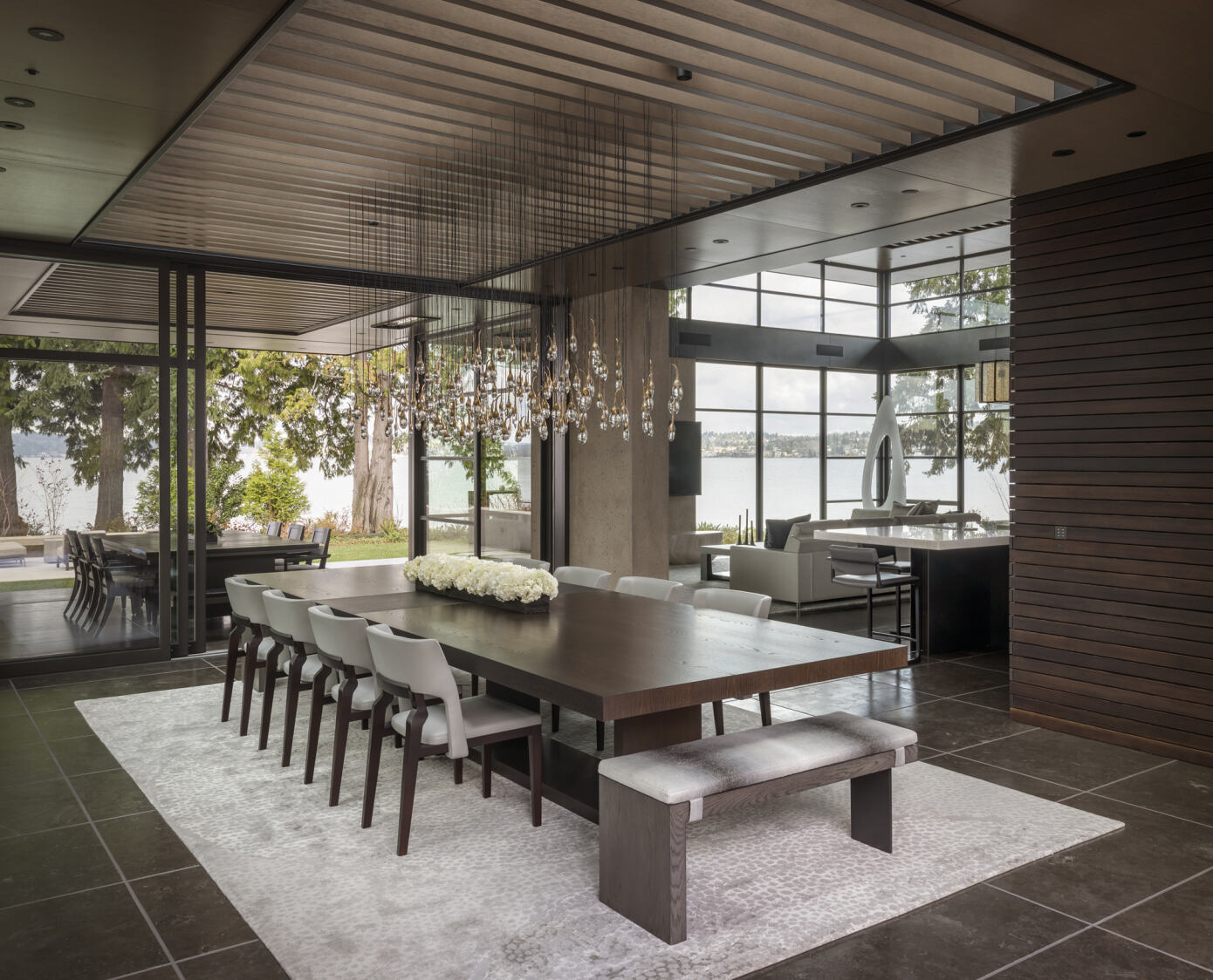 A Stunning Luxury Lakeside Home Filled with Natural Light in Washington, USA by Kor Architects (5)