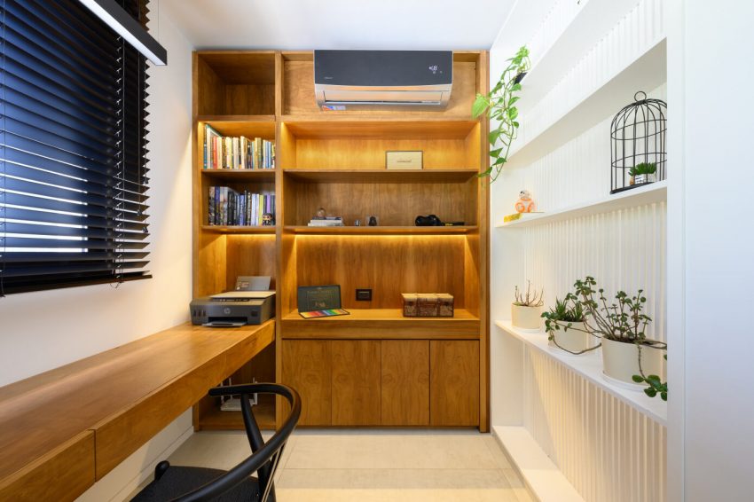 A Stylish Apartment Filled with Wood To Create a Warm and Welcoming Atmosphere in Córdoba, Argentina by Paolini Arquitectos (13)