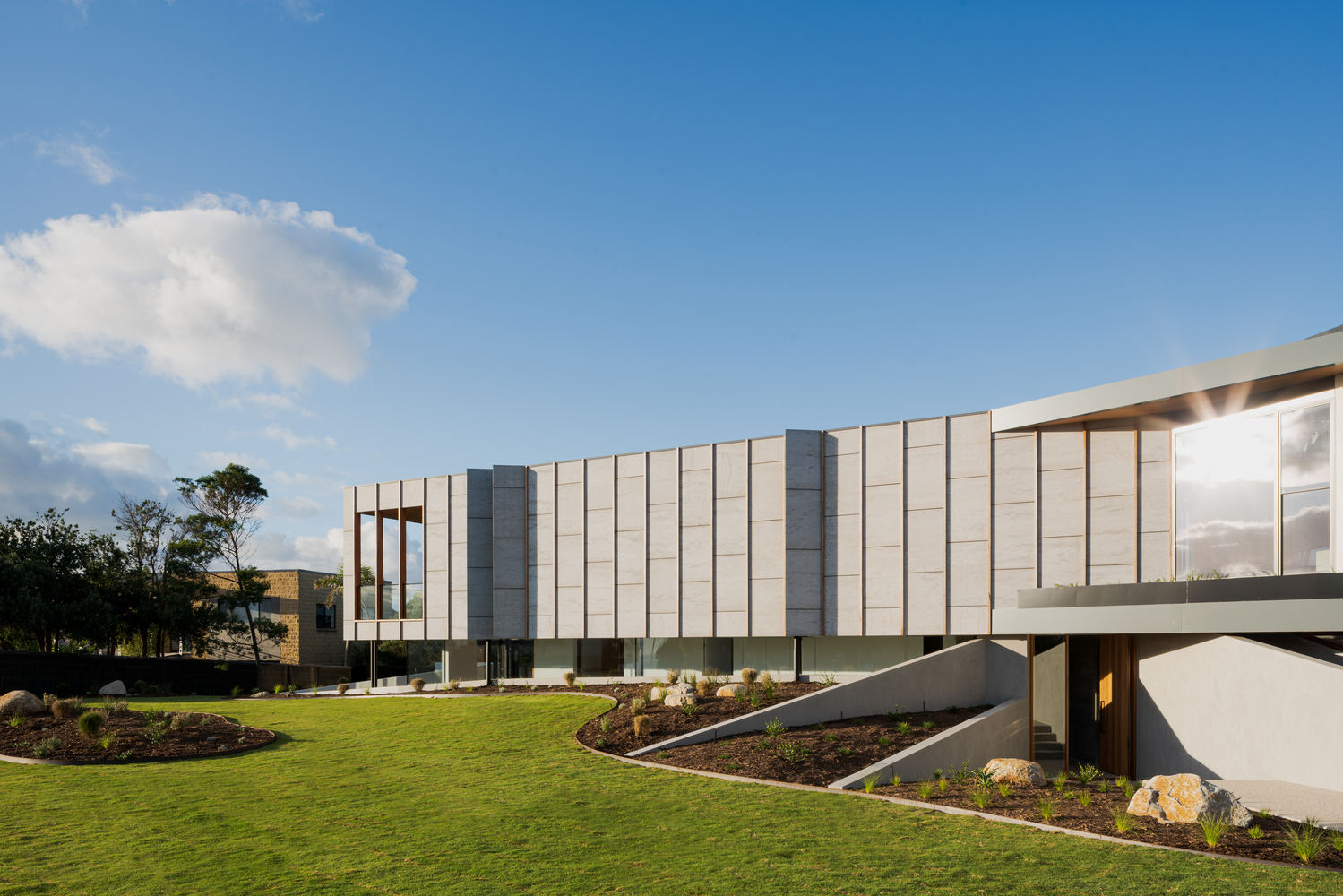A Stylish Modern Home Built with Three Angles to Capture the Views in Mount Martha, Australia by Megowan Architectural (14)