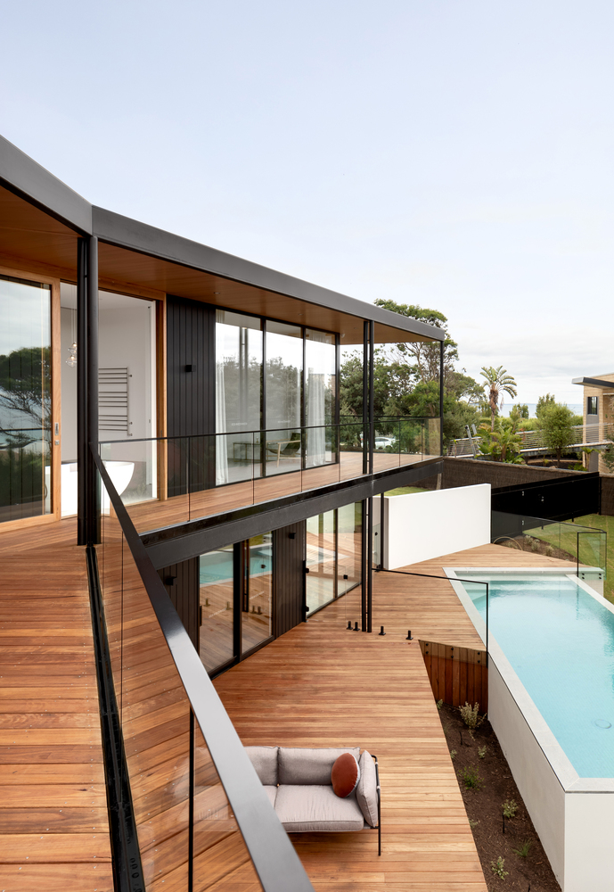 A Stylish Modern Home Built with Three Angles to Capture the Views in Mount Martha, Australia by Megowan Architectural (20)