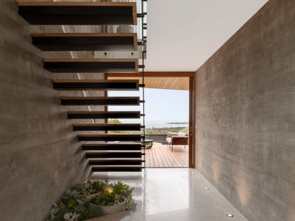 A Stylish Modern Home Built with Three Angles to Capture the Views in Mount Martha, Australia by Megowan Architectural (40)