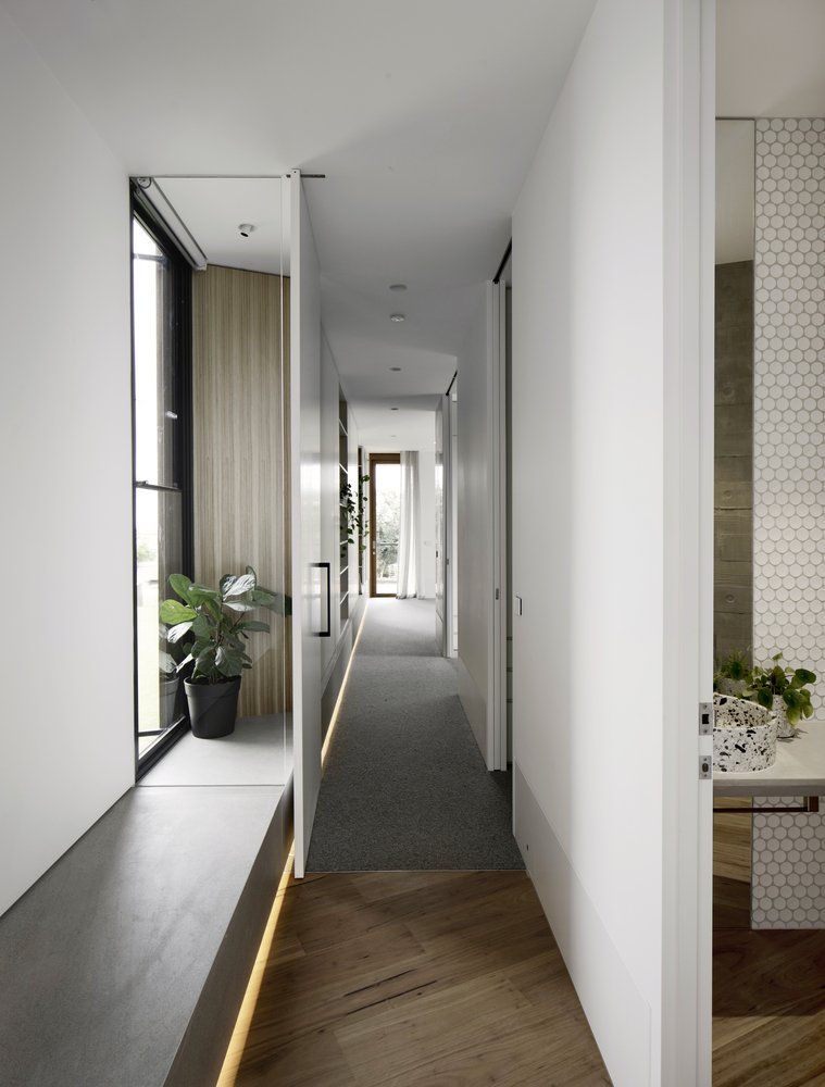 A Stylish Modern Home Built with Three Angles to Capture the Views in Mount Martha, Australia by Megowan Architectural (42)