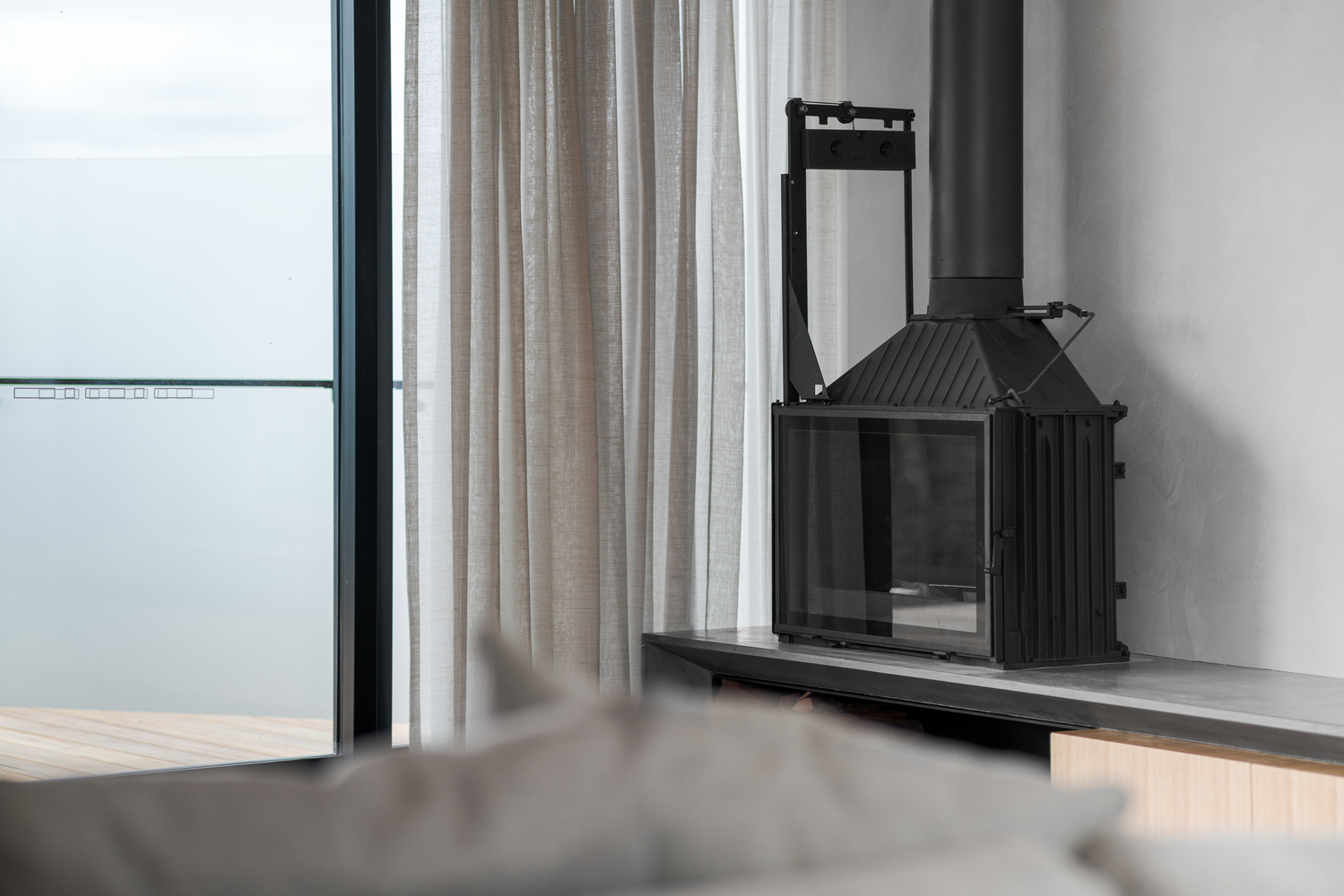 A Stylish Modern Home Built with Three Angles to Capture the Views in Mount Martha, Australia by Megowan Architectural (47)