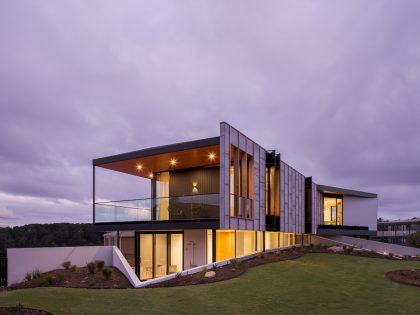 A Stylish Modern Home Built with Three Angles to Capture the Views in Mount Martha, Australia by Megowan Architectural (52)