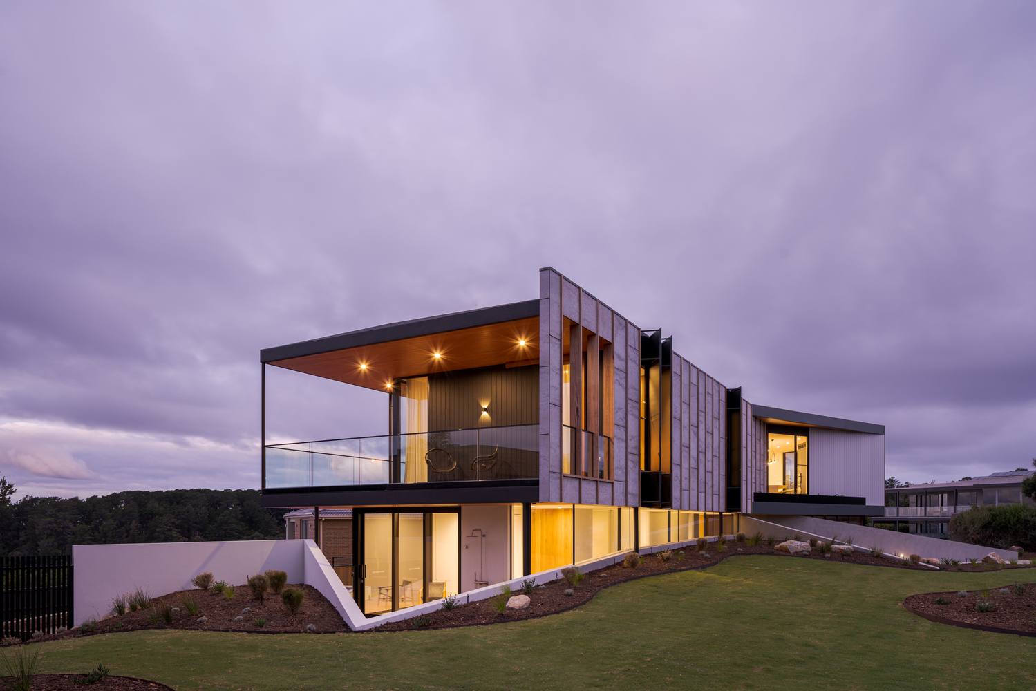 A Stylish Modern Home Built with Three Angles to Capture the Views in Mount Martha, Australia by Megowan Architectural (52)
