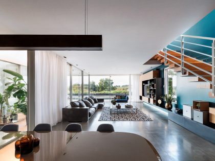 Adi Aronov Designs a Stunning Contemporary Home in the Sharon Region of Israel (7)