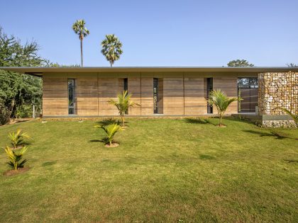 Art and Architecture Associates Design a Modern Rammed Earth Home in Vadodara, India (2)