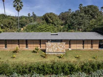 Art and Architecture Associates Design a Modern Rammed Earth Home in Vadodara, India (5)