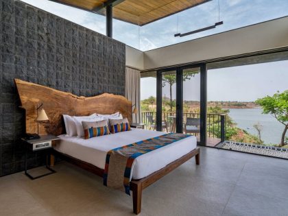 Atelier Landschaft Designs a Spectacular Contemporary Home in Nashik, India (15)