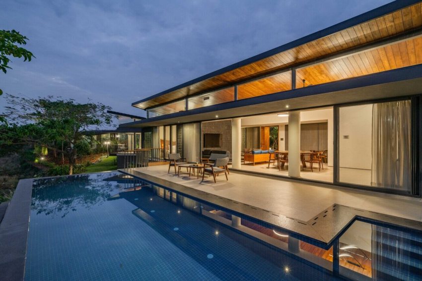 Atelier Landschaft Designs a Spectacular Contemporary Home in Nashik, India (30)