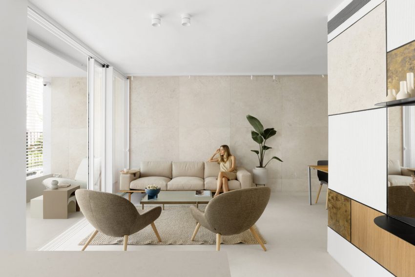 Dori Interior Design Unveils a Spacious and Stylish Modern Home in Tel Aviv, Israel (1)