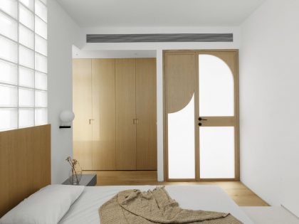 Dori Interior Design Unveils a Spacious and Stylish Modern Home in Tel Aviv, Israel (23)
