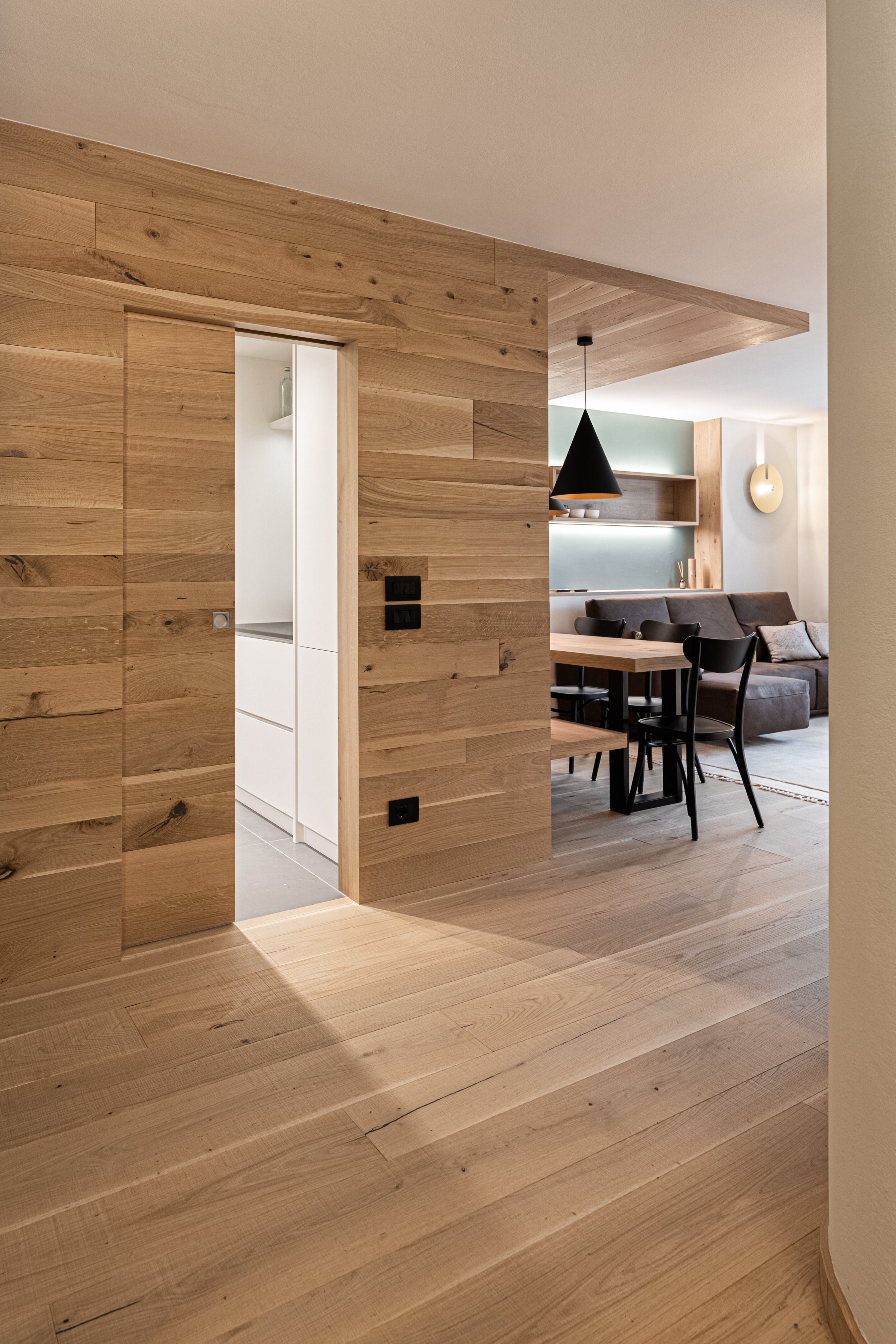 Gianluca Valorz Designs a Cozy Mountain Apartment in Madonna di Campiglio, Italy (5)