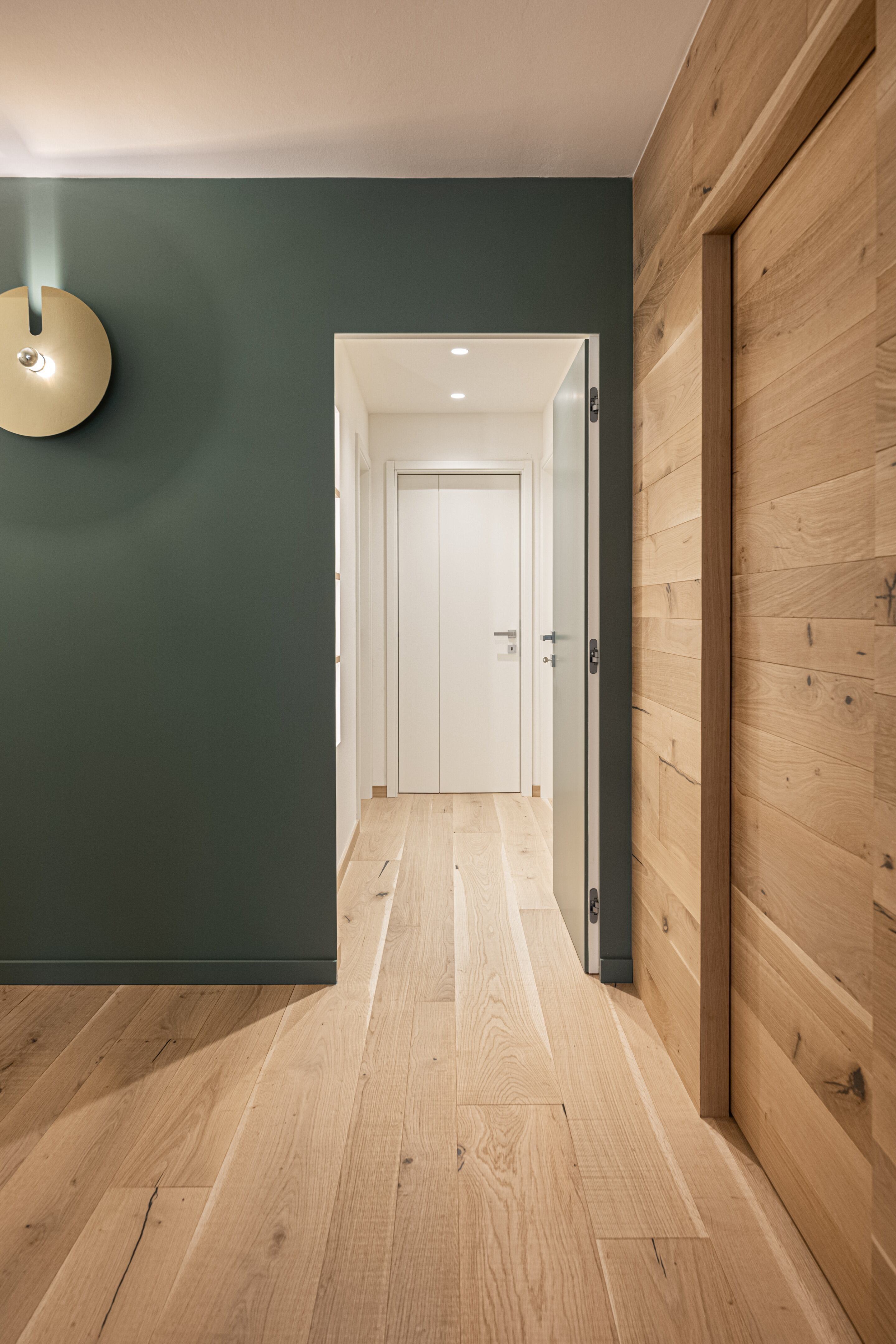 Gianluca Valorz Designs a Cozy Mountain Apartment in Madonna di Campiglio, Italy (8)