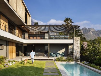 Malan Vorster Architecture Interior Design Unveils a Stunning Contemporary Home in Cape Town, South Africa (2)