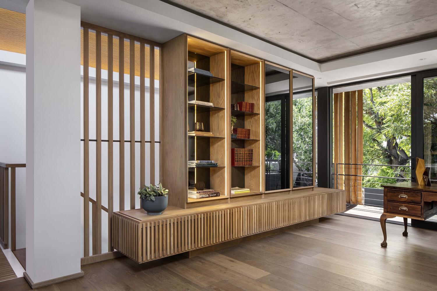 Malan Vorster Architecture Interior Design Unveils a Stunning Contemporary Home in Cape Town, South Africa (9)