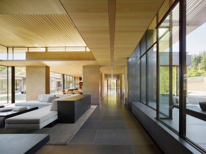 Olson Kundig Creates a Stunning and Elegant Net-Zero Home Amid a Meadow in California (12)