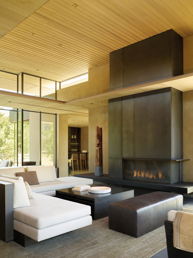 Olson Kundig Creates a Stunning and Elegant Net-Zero Home Amid a Meadow in California (13)