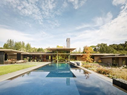 Olson Kundig Creates a Stunning and Elegant Net-Zero Home Amid a Meadow in California (4)