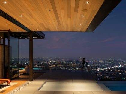 Olson Kundig Designs a Stunning High-Tech Modern Home in West Hollywood, California (11)