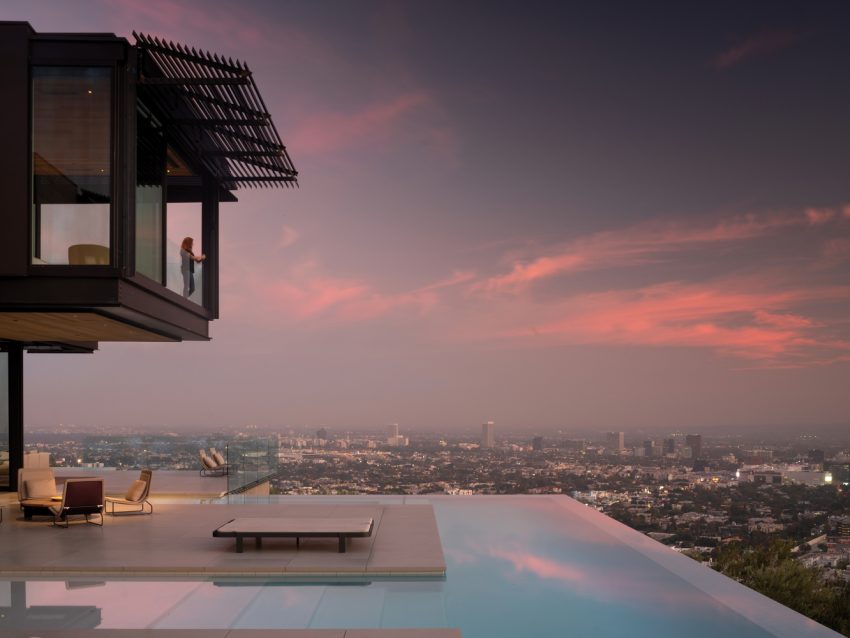 Olson Kundig Designs a Stunning High-Tech Modern Home in West Hollywood, California (30)
