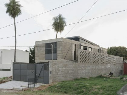 Penta Arquitectura Designs a Spacious and Industrial Concrete Home in Lambaré, Paraguay (17)