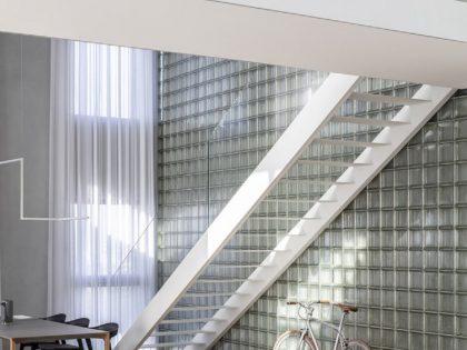 Tal Goldsmith Fish Design Studio Unveils a Modern and Bright Duplex Apartment in Tel Aviv, Israel (11)