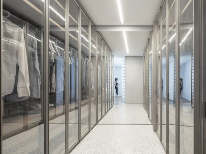 Tal Goldsmith Fish Design Studio Unveils a Modern and Bright Duplex Apartment in Tel Aviv, Israel (22)