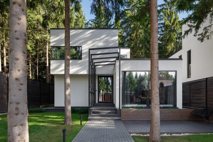 A Modern House Surrounded by Pine Trees and Luxurious Finishes in Moscow by Vladimir Karpenko (1)