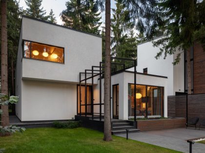 A Modern House Surrounded by Pine Trees and Luxurious Finishes in Moscow by Vladimir Karpenko (20)