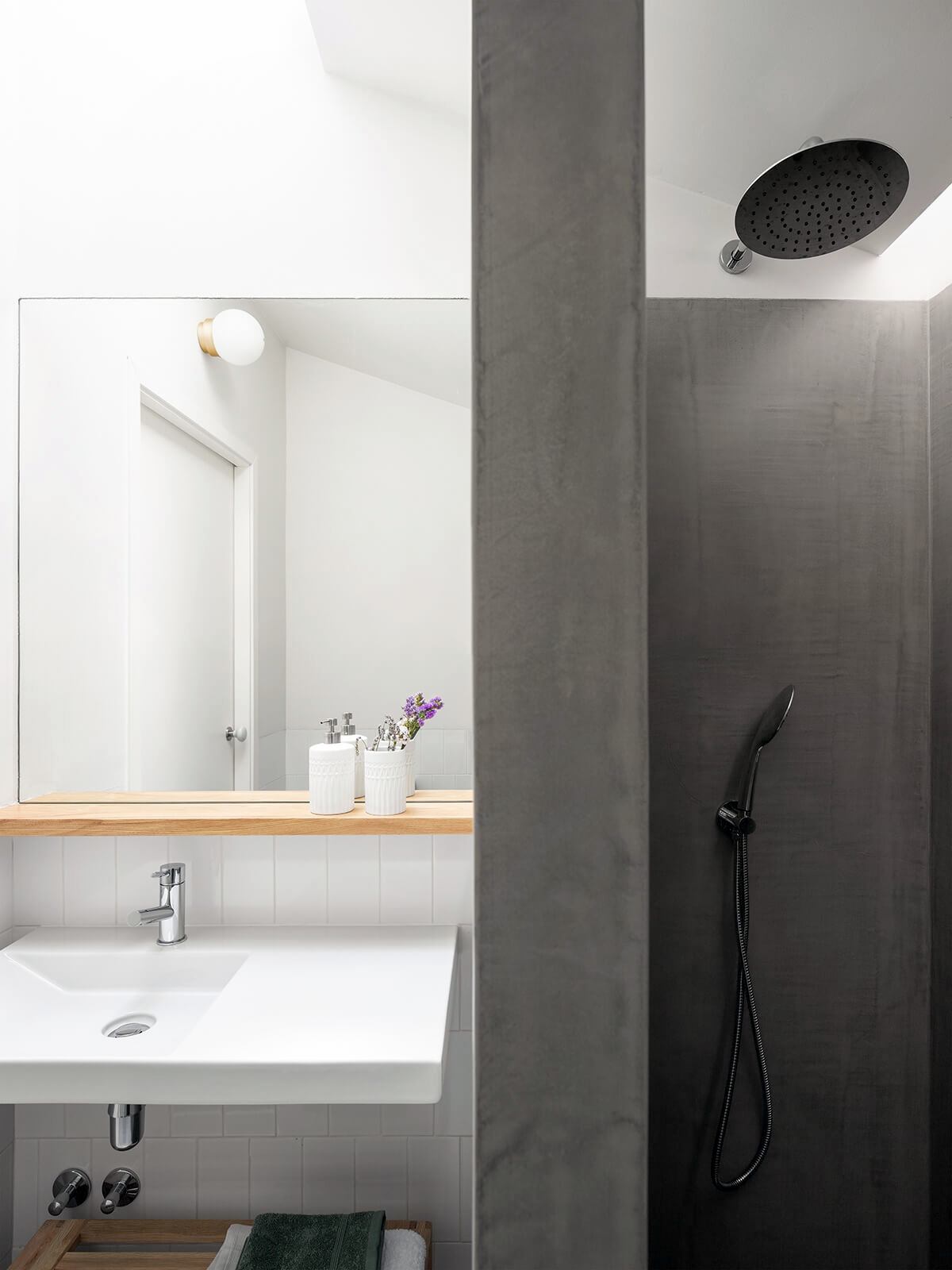 A Bright and Elegant Geometric House for Two Families in Comporta, Portugal by Estúdio AMATAM (15)