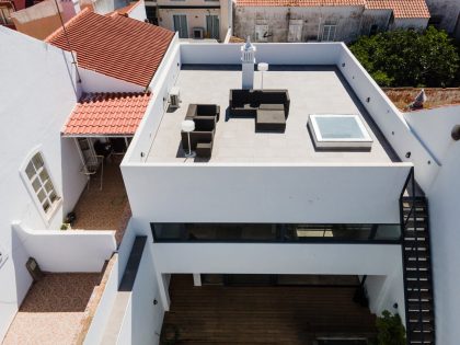 A Bright and Sophisticated Family Home with Neutral Palette in Silves, Portugal by Studioarte (11)